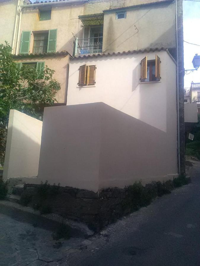 Charmant Petit Studio Proche Depart Gr20 Calenzana Exterior photo