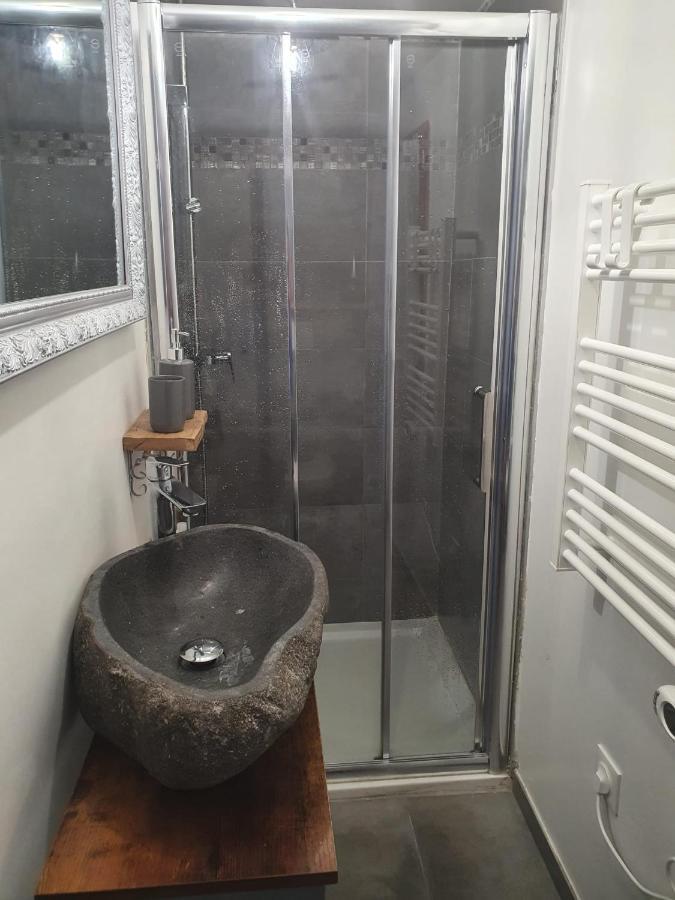 Charmant Petit Studio Proche Depart Gr20 Calenzana Exterior photo